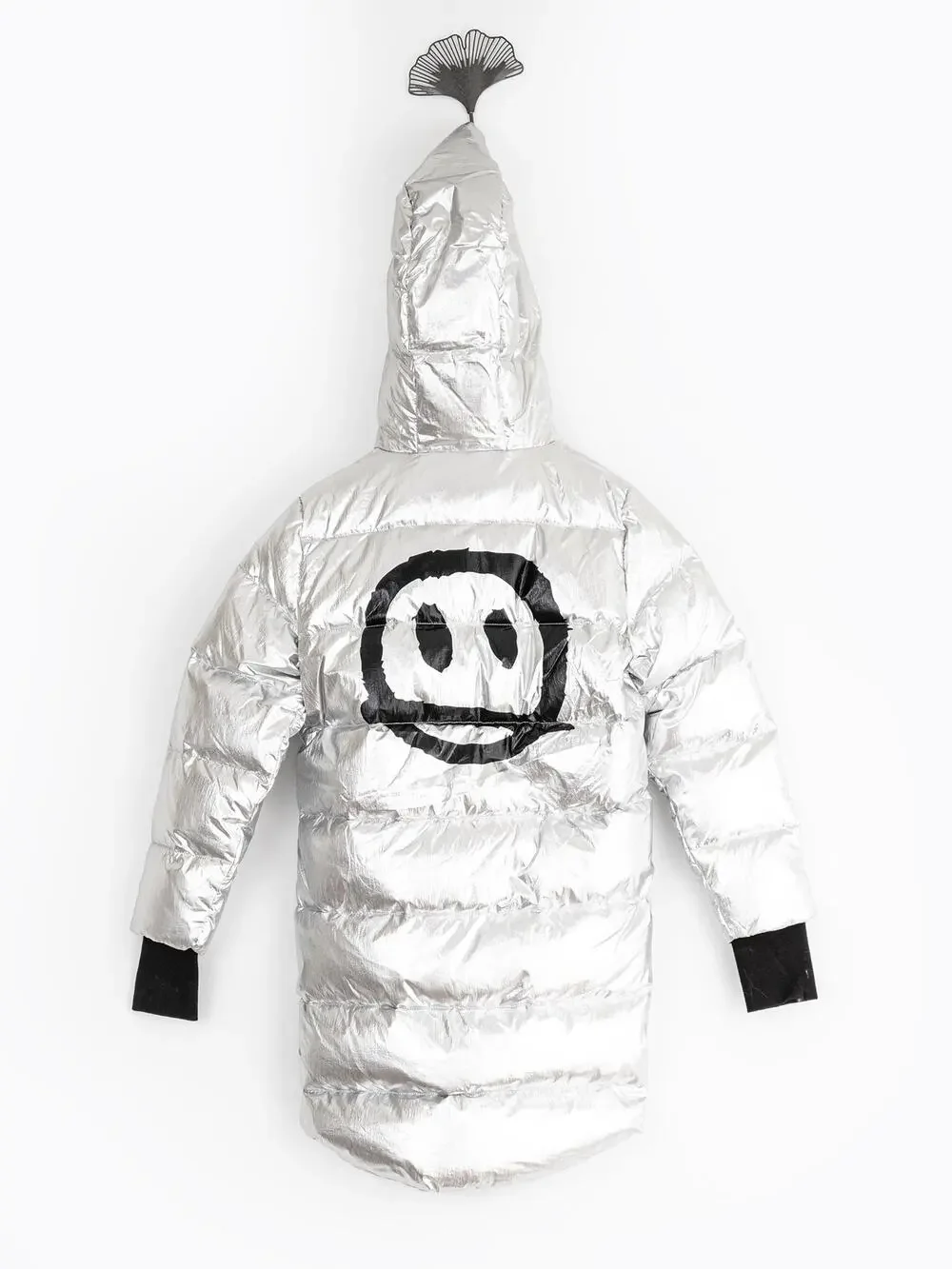NUNUNU Special Smile Heavy Down Coat Silver Kids Size 8-9Y NWT